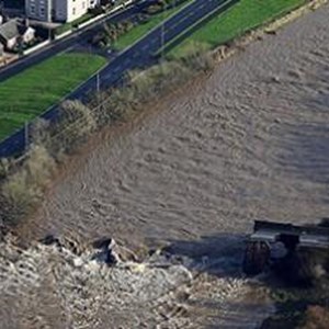 pa-floods-cumbria-09-peter-byrne-pa-wire-460x230.jpg