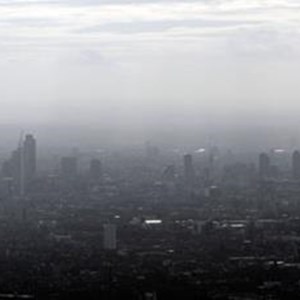 PA-smog-over-central-london-standard.jpg